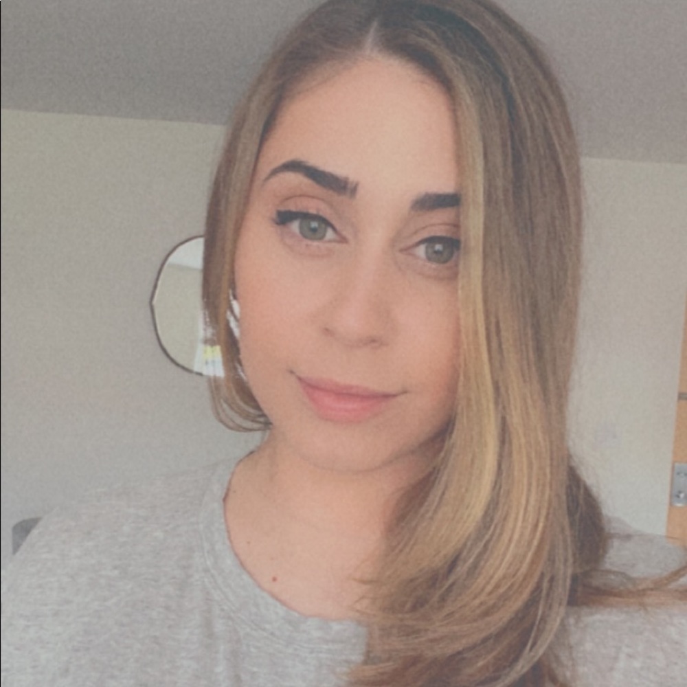 Meet your Posher, Victoria